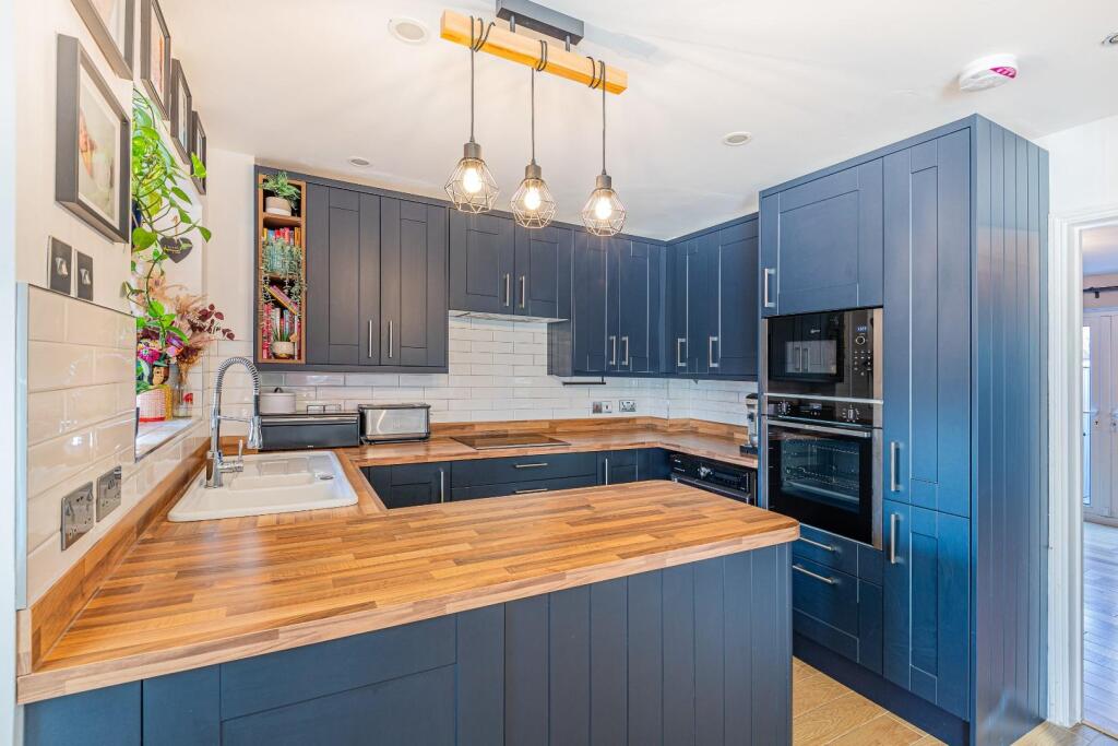 Additional image 7 of Halliard Court, Cardiff