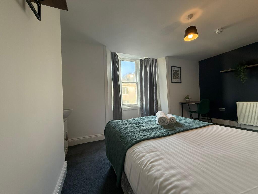 Additional image 5 of 32A Western Road