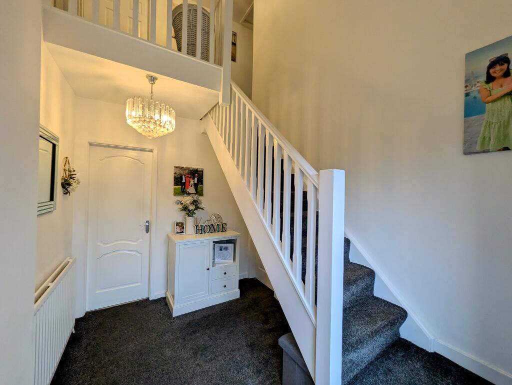 Additional image 30 of Reevy Drive, Bradford, BD6