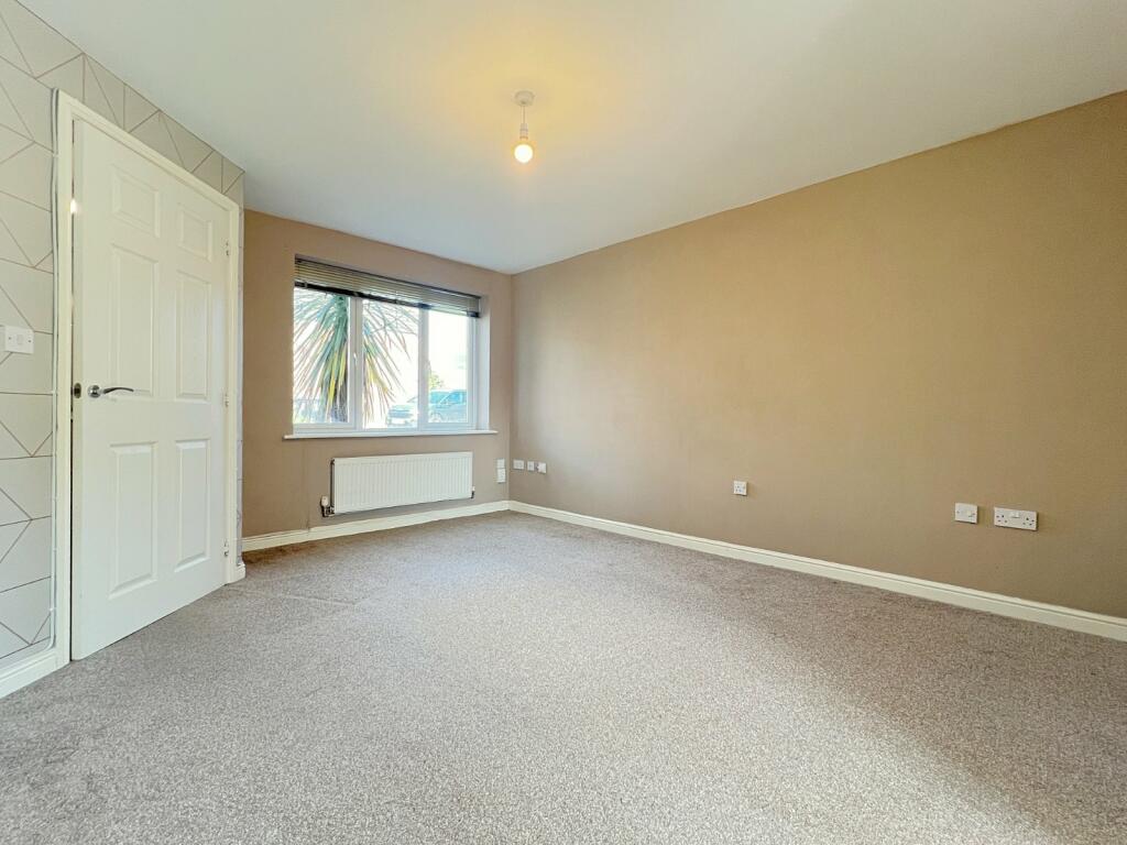 Additional image 3 of Royds Hall Drive, Woodside, Bradford, BD6