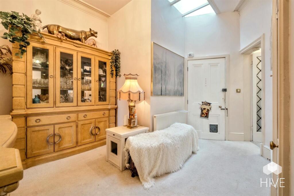 Additional image 8 of Giddy Lake, Wimborne