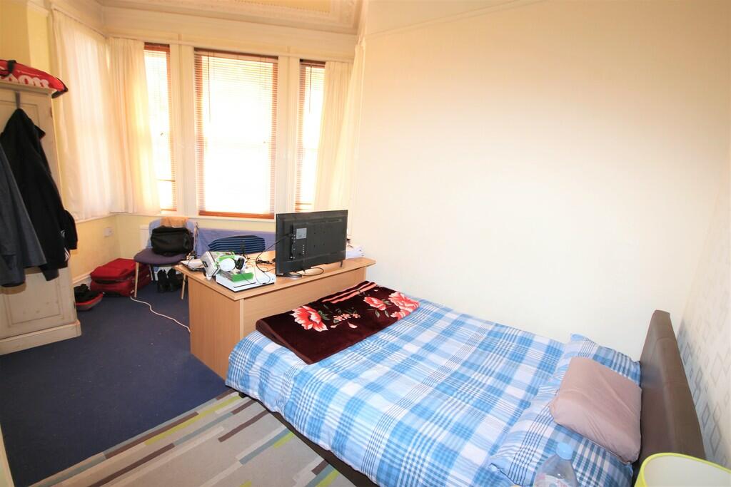 Additional image 4 of Glen Road, Bournemouth