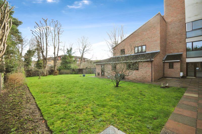 Additional image 10 of Gable Lodge, West Wickham, BR4 0QT