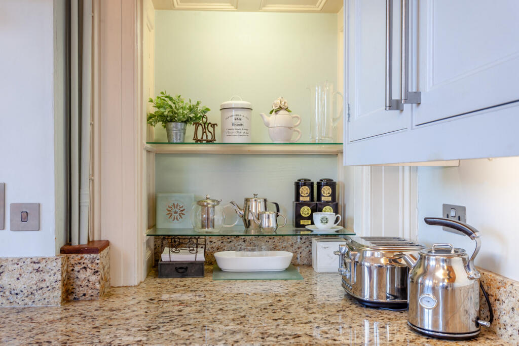 Additional image 21 of Albert Road, Clevedon, BS21