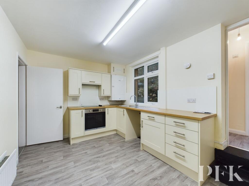 Additional image 5 of Boot, Holmrook, CA19