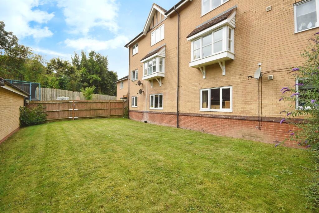 Additional image 11 of Horn Book, Saffron Walden