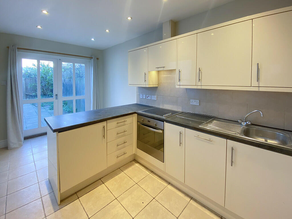 Additional image 2 of Victoria Street, Cambridge