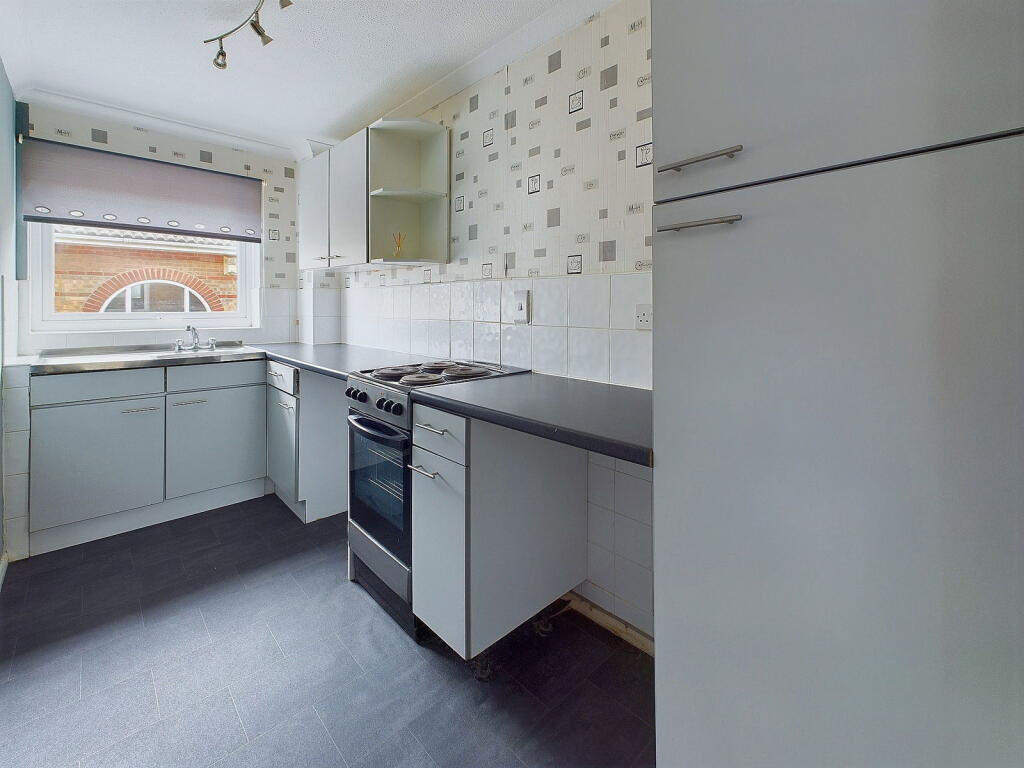 Additional image 12 of Sompting Road, Lancing, BN15 9LB