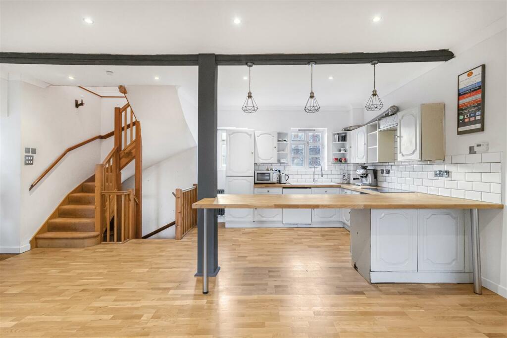 Additional image 5 of The Street, Gazeley, Newmarket