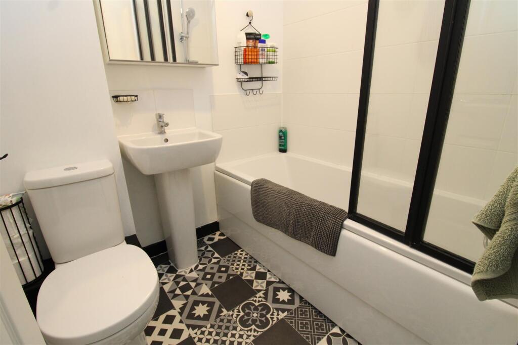 Additional image 8 of Fawcett Grove, Wick