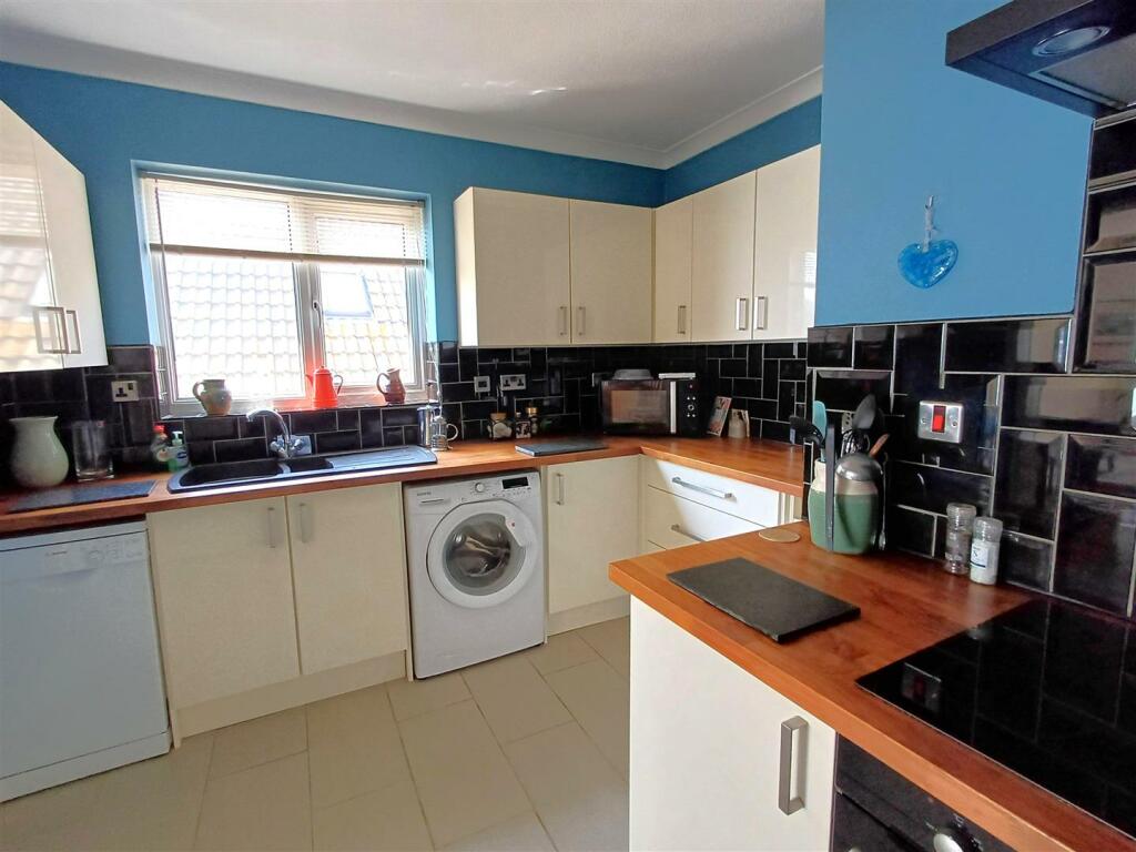 Additional image 7 of Dorothy Avenue, Peacehaven