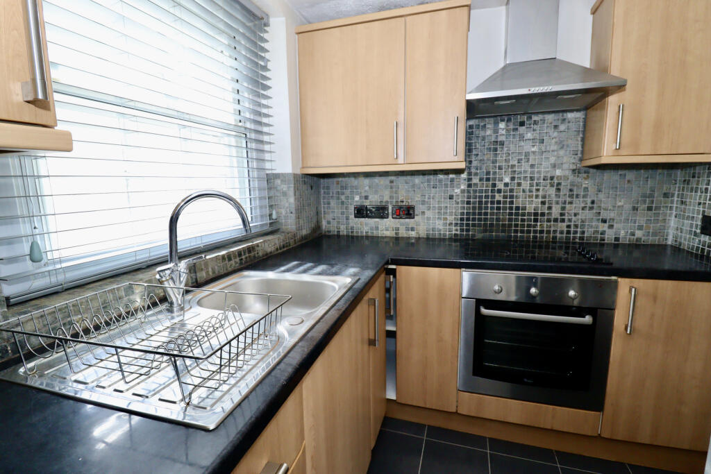 Additional image 10 of Somerton Road, Street