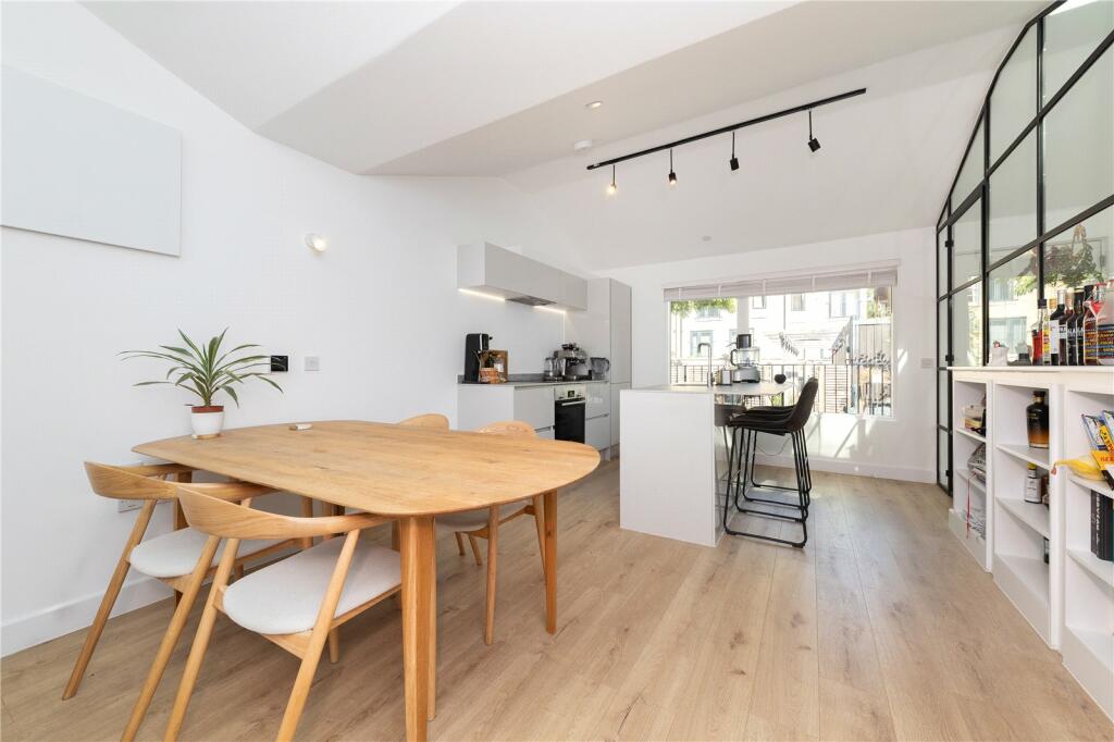 Additional image 15 of Barton Road, Cambridge, Cambridgeshire