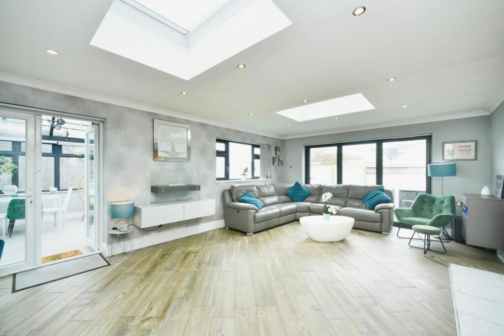 Additional image 6 of Capel Avenue, Peacehaven, BN10