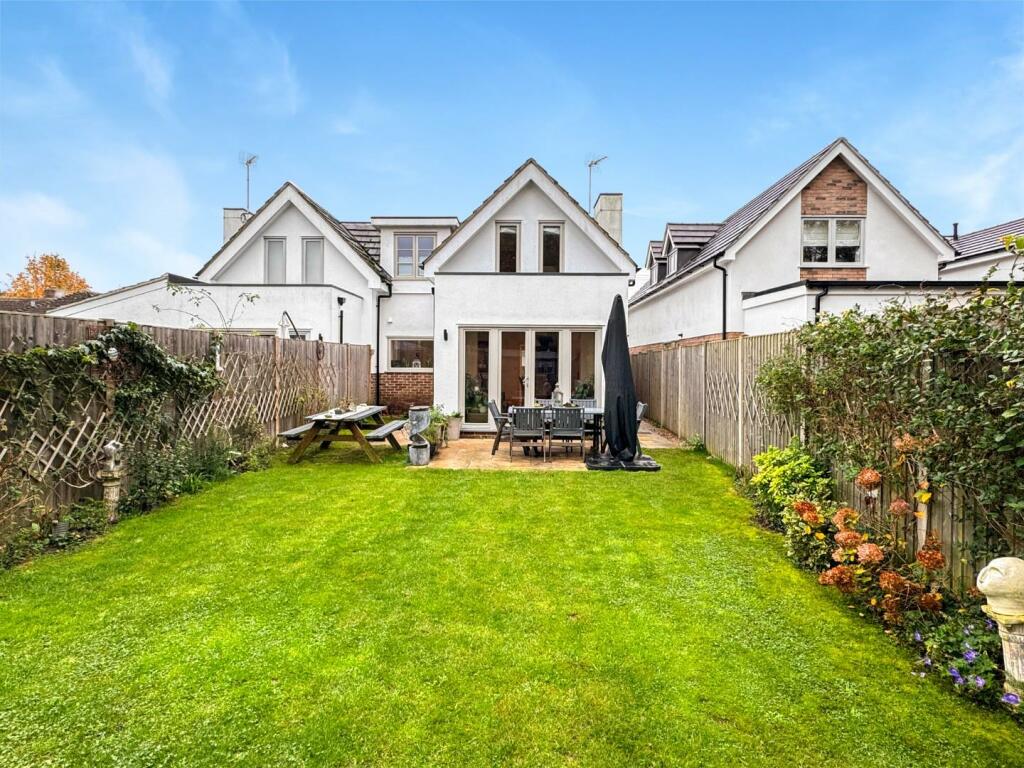 Additional image 22 of Leeway Avenue, Great Shelford, Cambridge