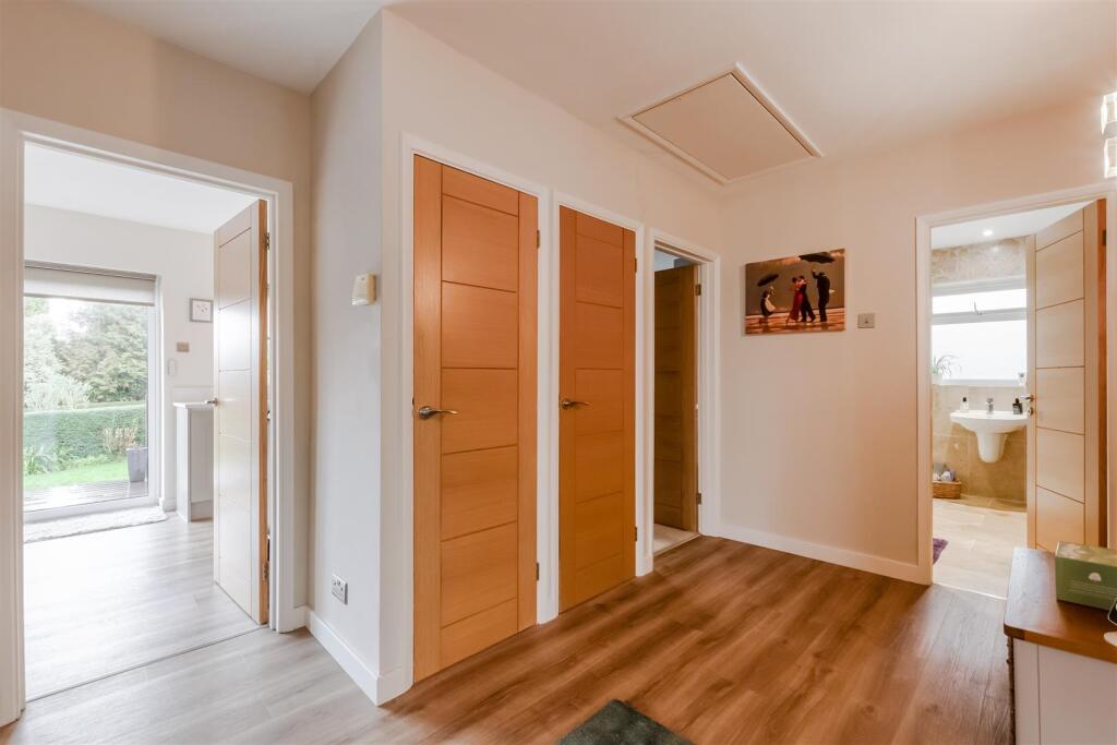 Additional image 8 of Worlds End Lane, Green Street Green