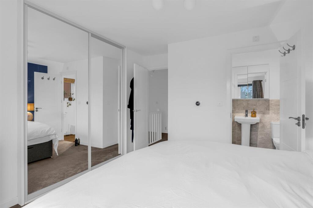 Additional image 29 of Perkins Way, Welwyn Garden City