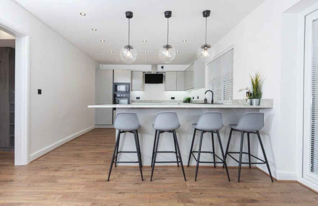 Additional image 11 of Undercliffe Road, Bradford, BD2 3BJ