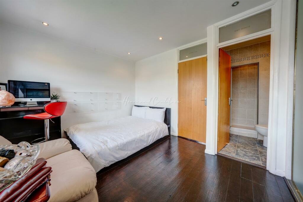 Additional image 25 of Schooner Way, Cardiff Bay