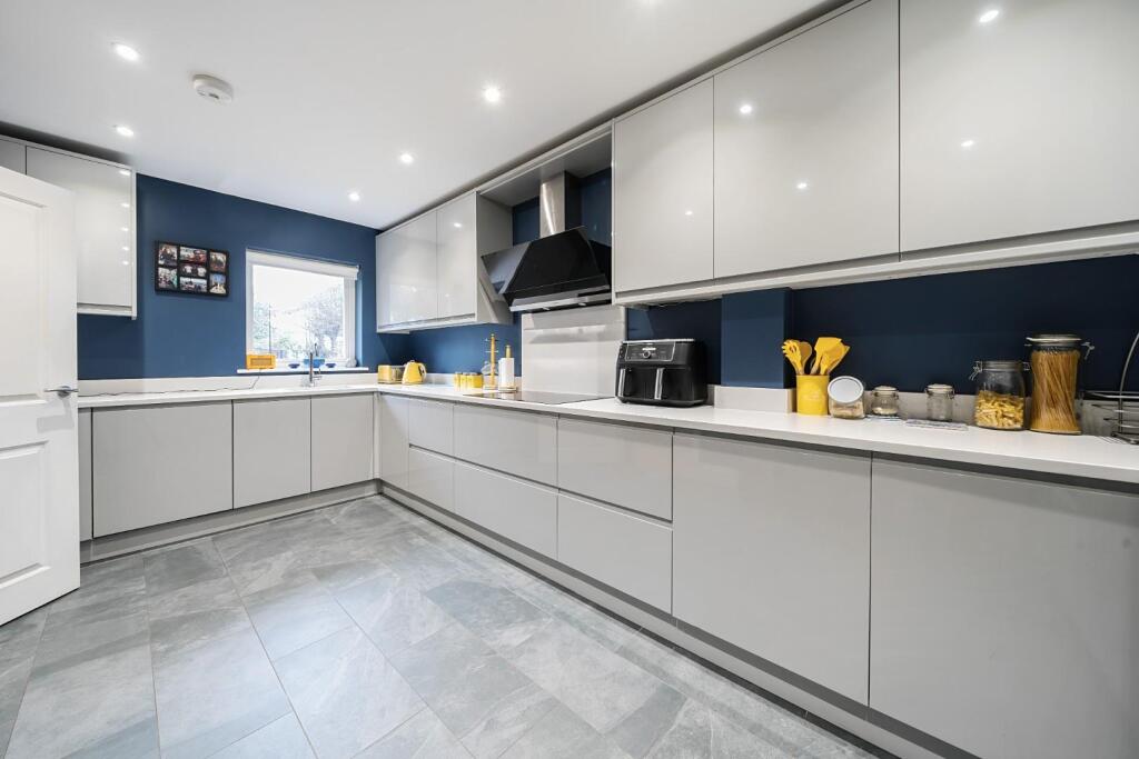 Additional image 18 of Cranford Mews, Bromley