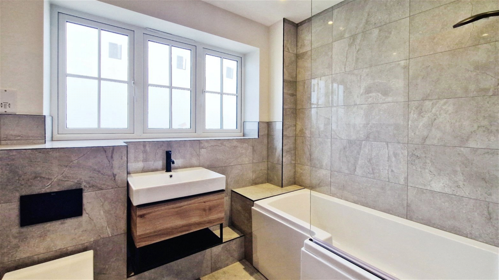 Additional image 14 of Wood Hall, Arkesden, Saffron Walden, Essex, CB11 4HA