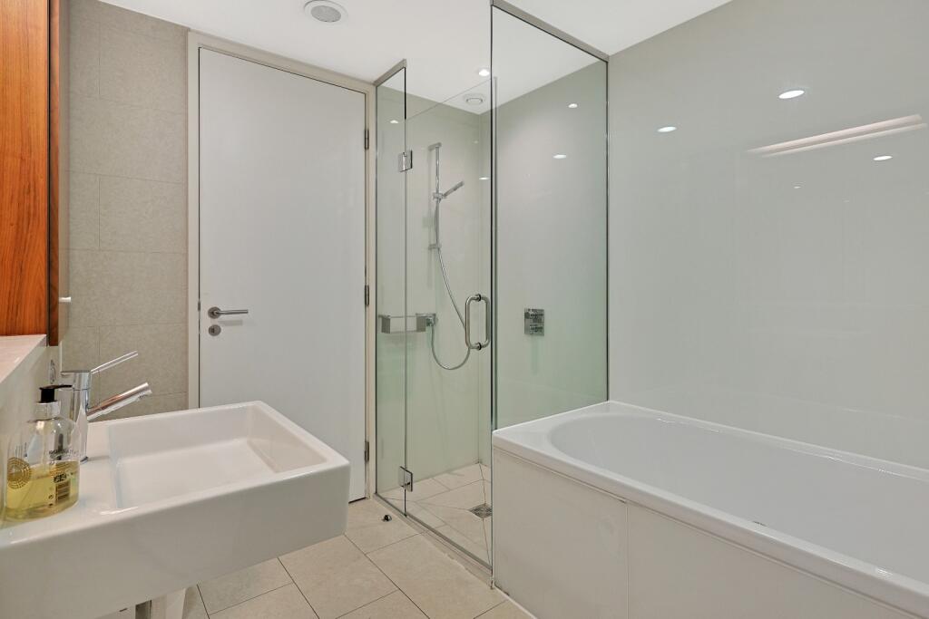 Additional image 25 of Aberdeen Avenue, Cambridge