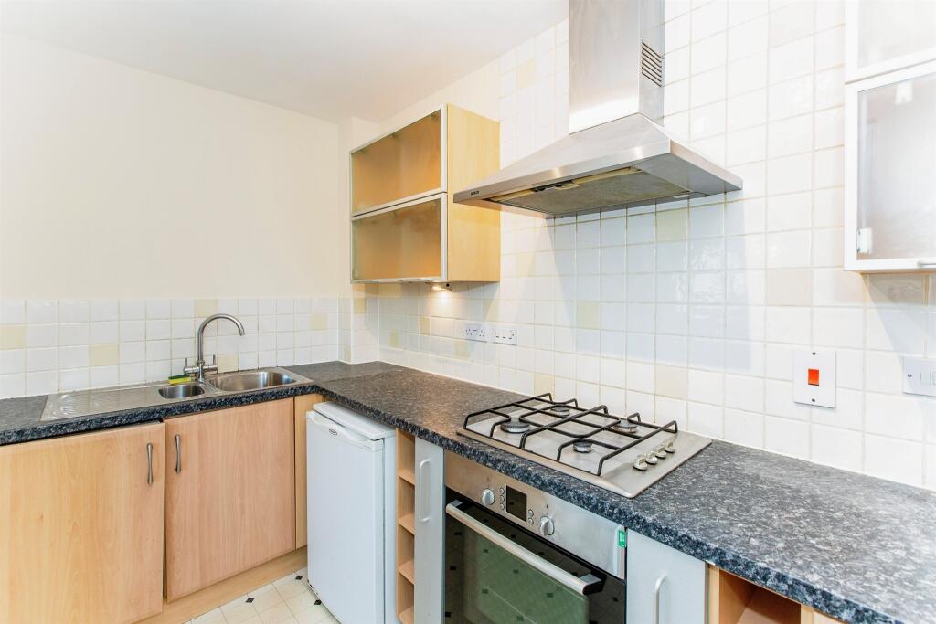 Additional image 3 of Broad Street, Great Cambourne, Cambridge