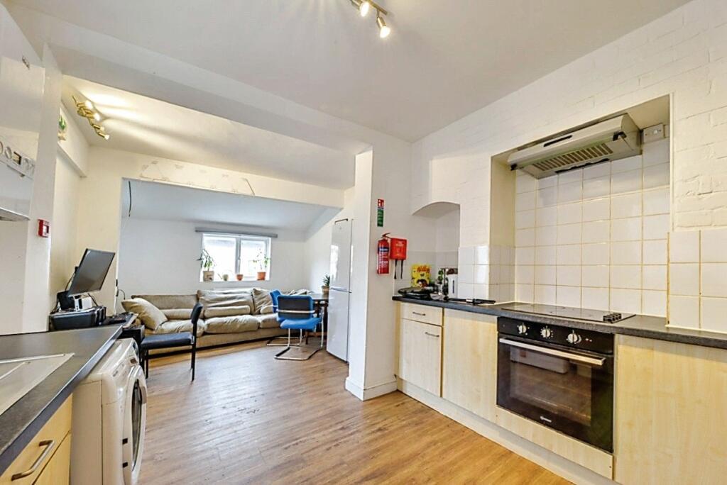 Additional image 3 of Elizabeth Way, Cambridge, Cambridgeshire, CB4