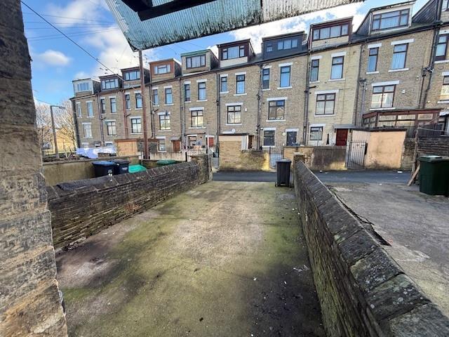 Additional image 5 of Roslyn Place, Bradford