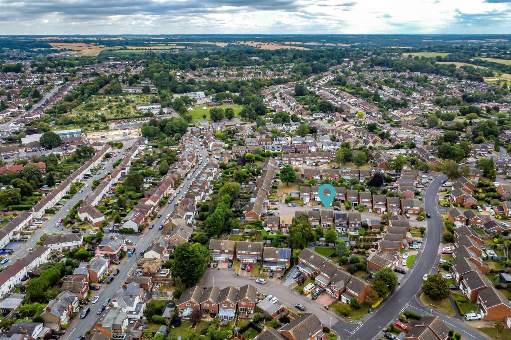 Additional image 15 of Tarrant Drive, Harpenden, Hertfordshire, AL5