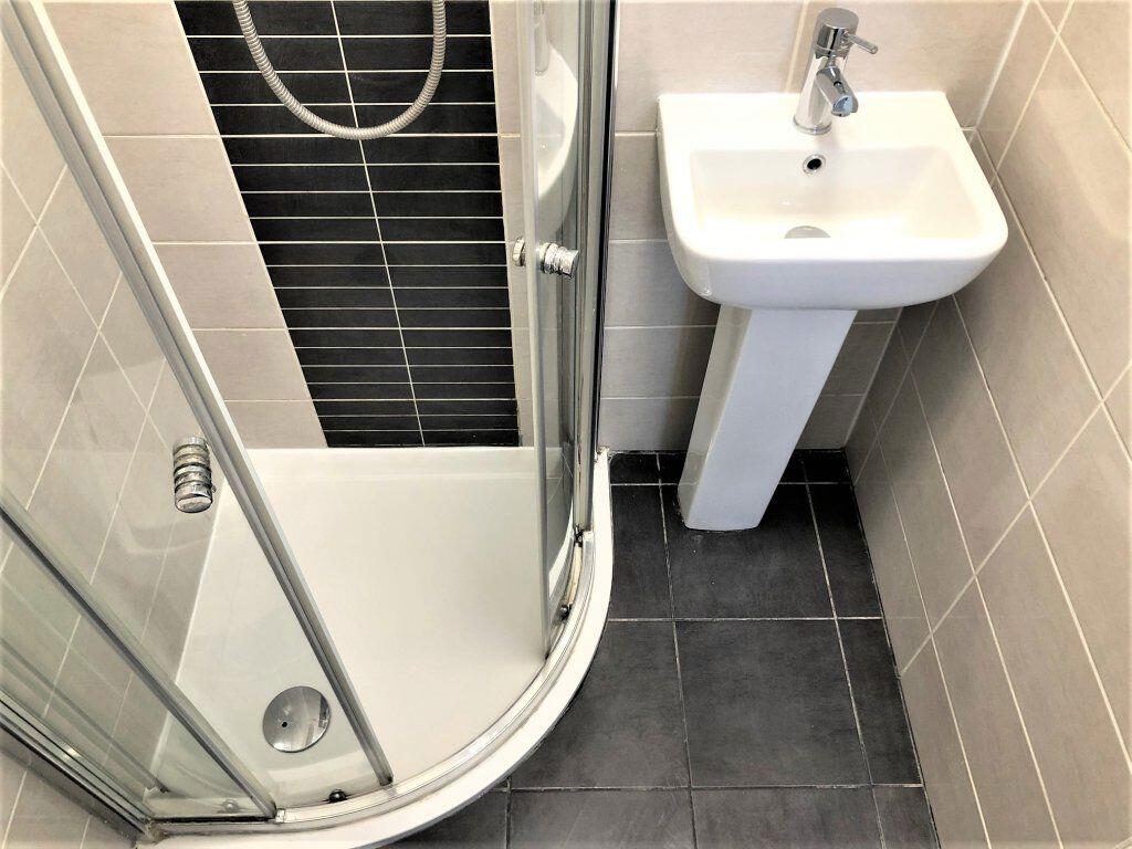 Additional image 8 of York Avenue - P1070