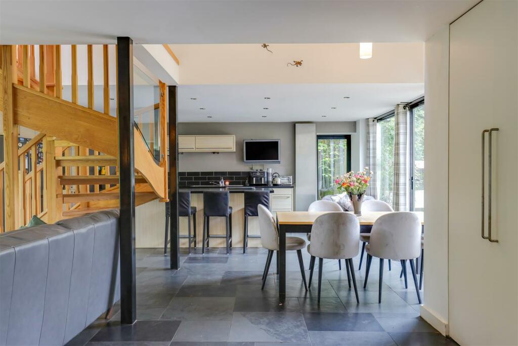 Additional image 39 of The Barn, Woodland Lane, Leckwith, Vale Of Glamorgan, CF11 8AS