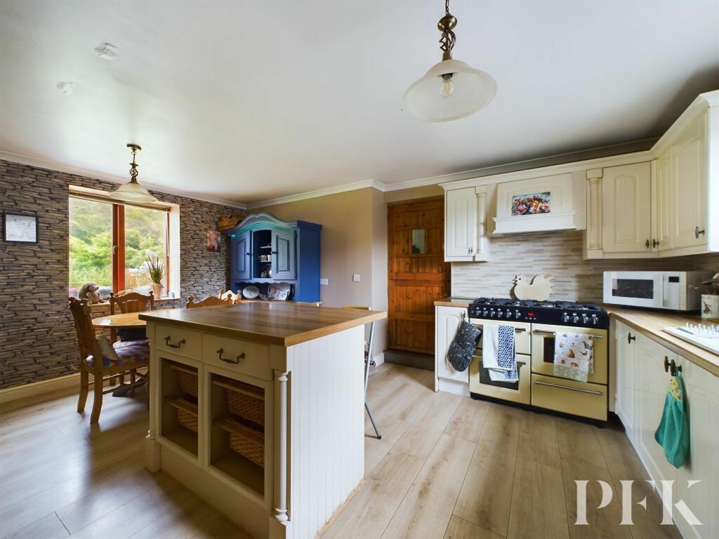 Additional image 3 of Egremont, CA22