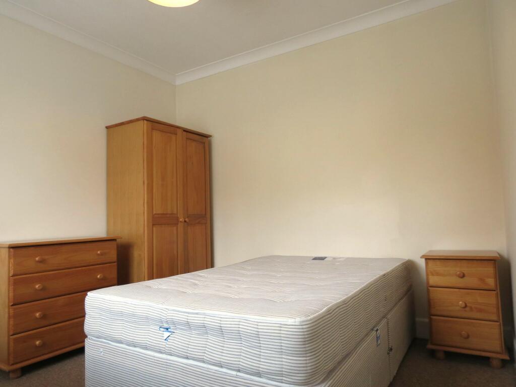 Additional image 18 of 8 bedroom Detached House in Winton