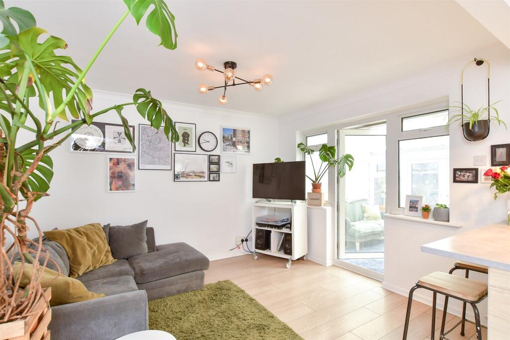 Additional image 11 of Graham Crescent, Portslade, Brighton, East Sussex