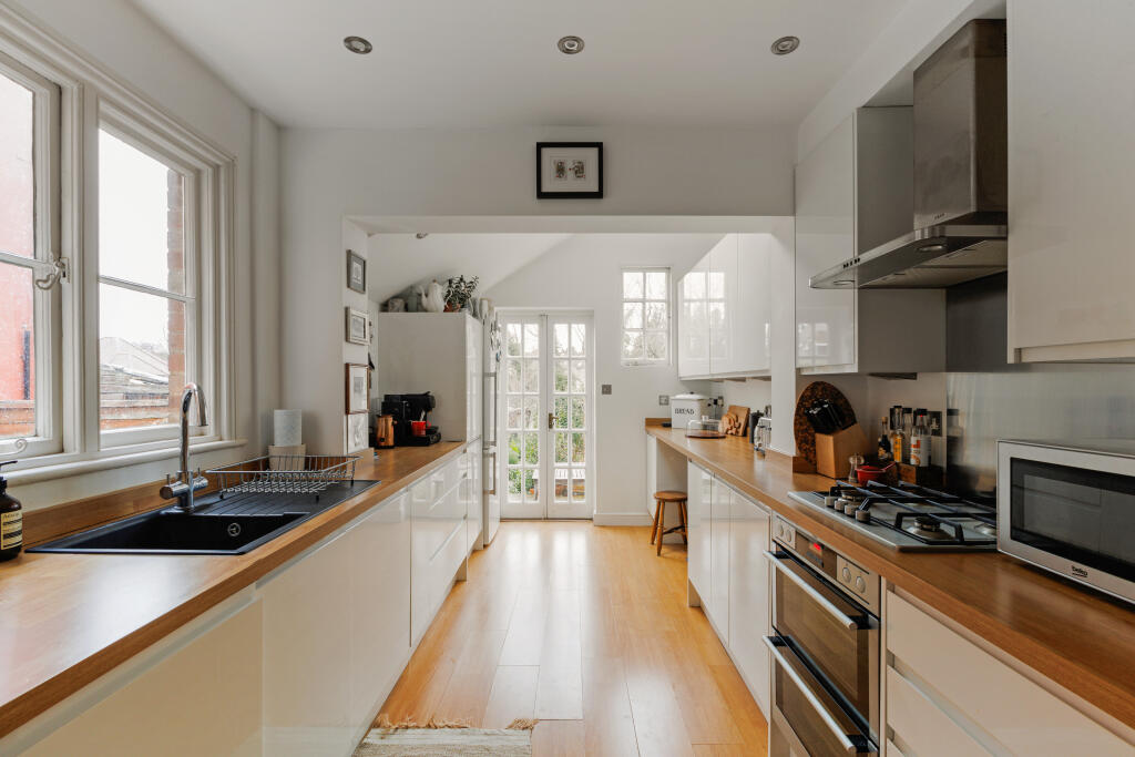 Additional image 4 of Willoughby Road, Harpenden, AL5