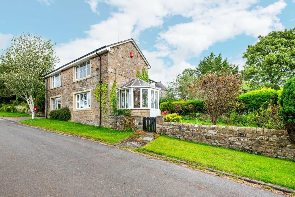 West Hall, Brampton, CA8