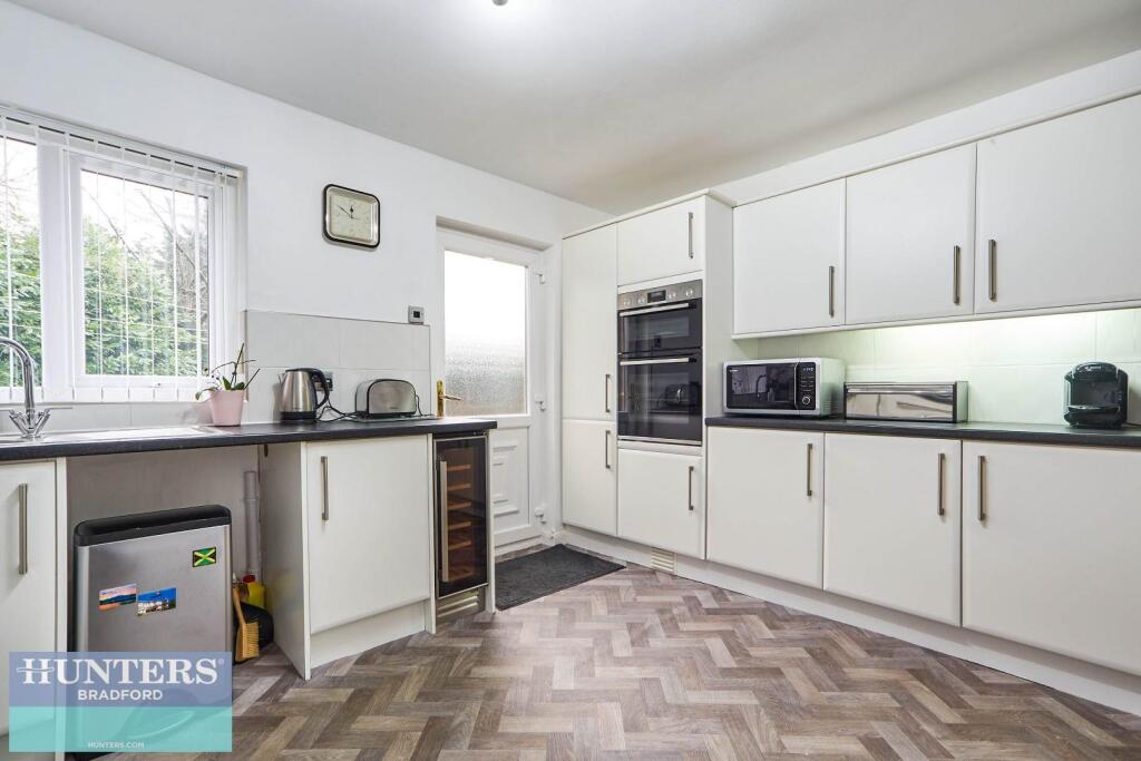 Additional image 14 of Crow Tree Lane , Bradford, BD8 0AN