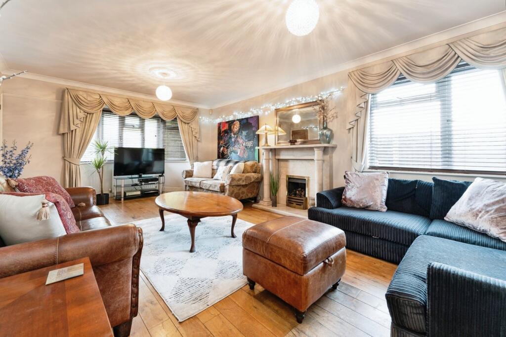 Additional image 2 of Fordham Road, Newmarket, CB8