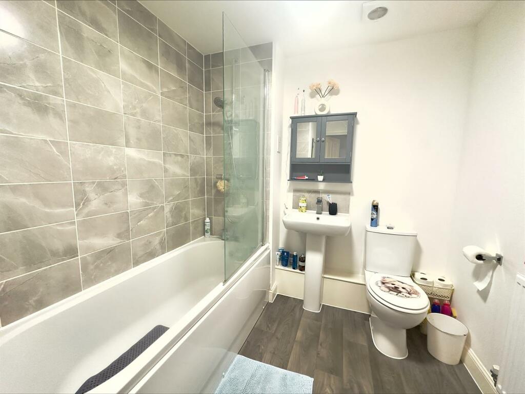 Additional image 12 of Robin Lane, Peacehaven