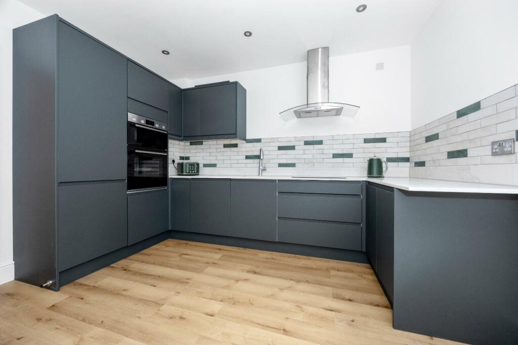 Additional image 14 of Mile Oak Road, Portslade, Brighton