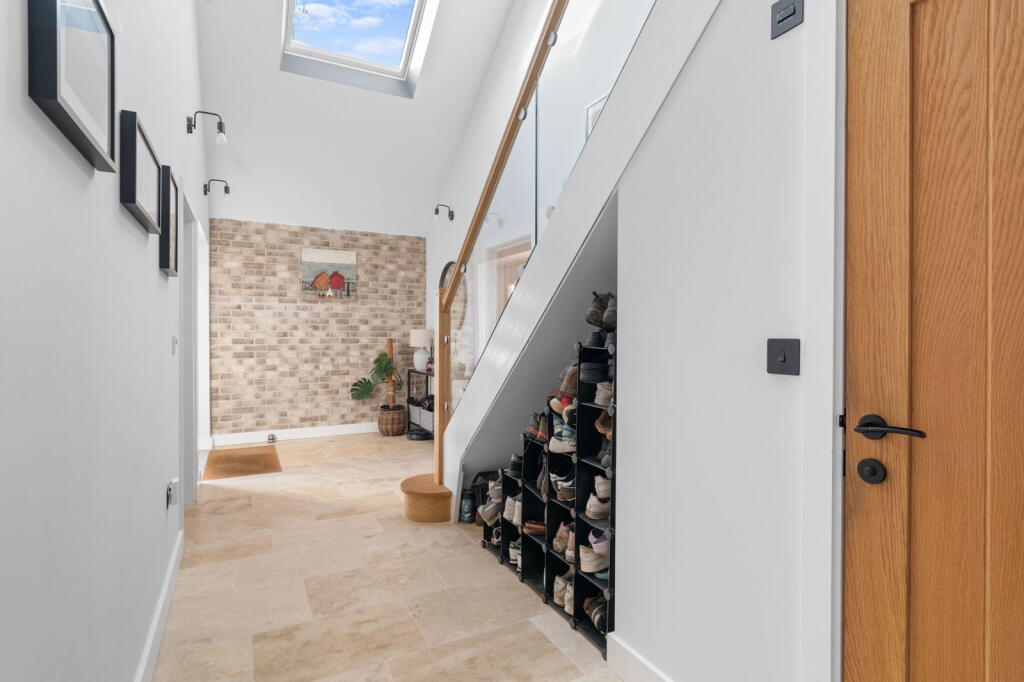 Additional image 9 of Highfields , Caldecote , CB23 7NY