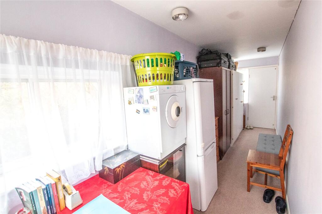 Additional image 4 of Lucketts Close, Histon, Cambridge, Cambridgeshire, CB24