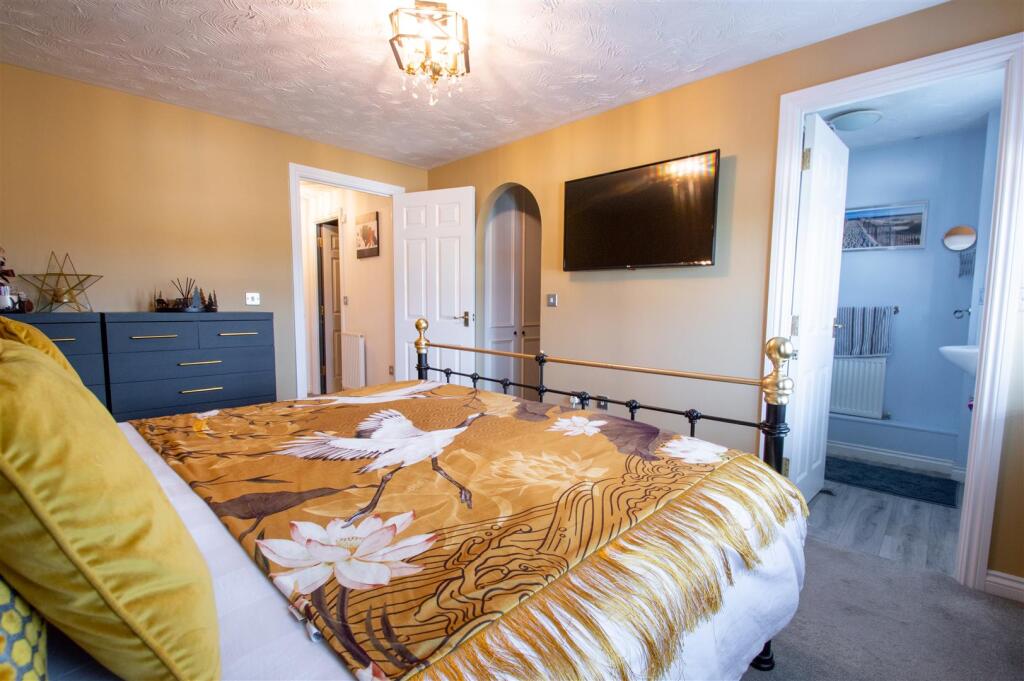 Additional image 11 of Howard Close, Haverhill