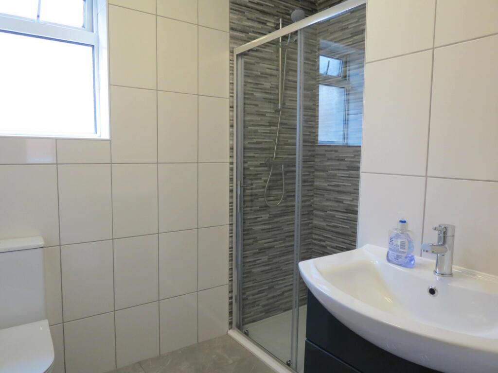 Additional image 12 of 6 bedroom Detached House in Winton