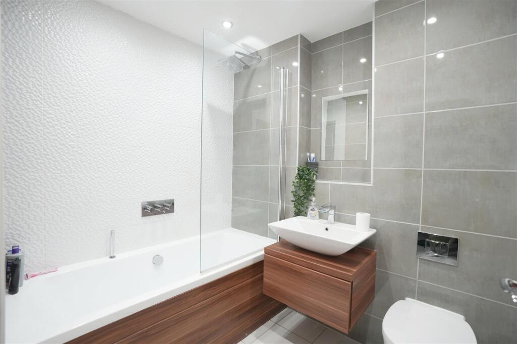 Additional image 14 of Tailor Close, Scholes, Cleckheaton