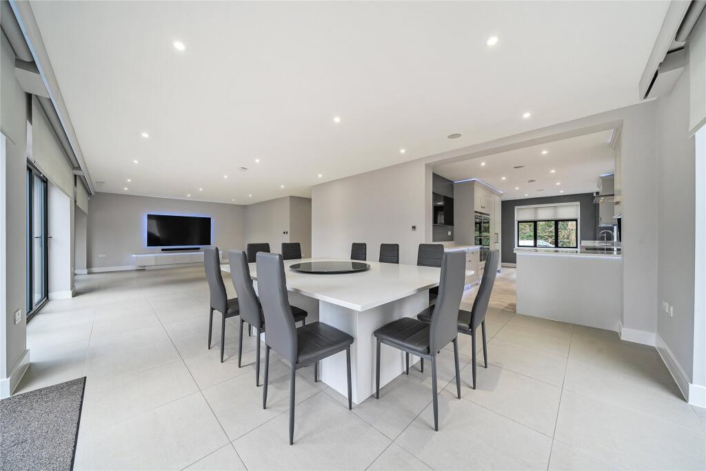 Additional image 5 of Hollydale Drive, Bromley