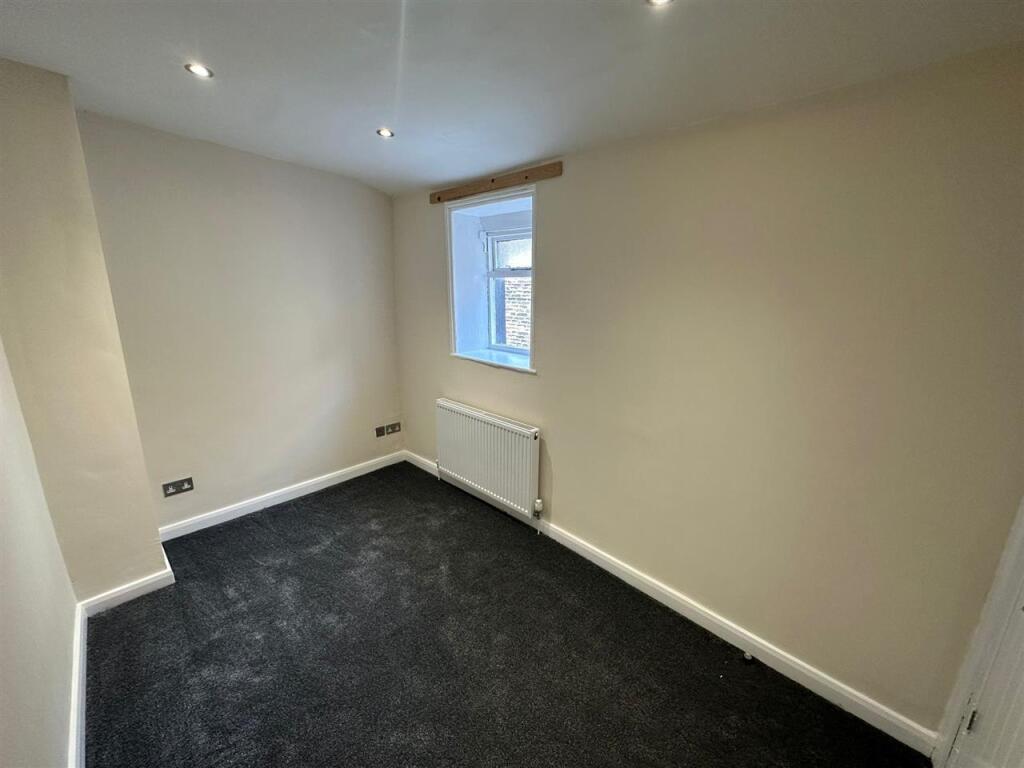 Additional image 7 of Back Field,Thornton