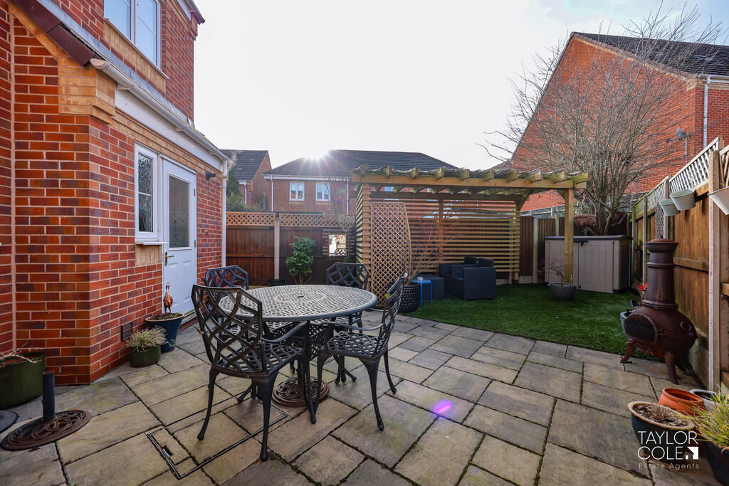 Additional image 36 of School Walk, Tamworth