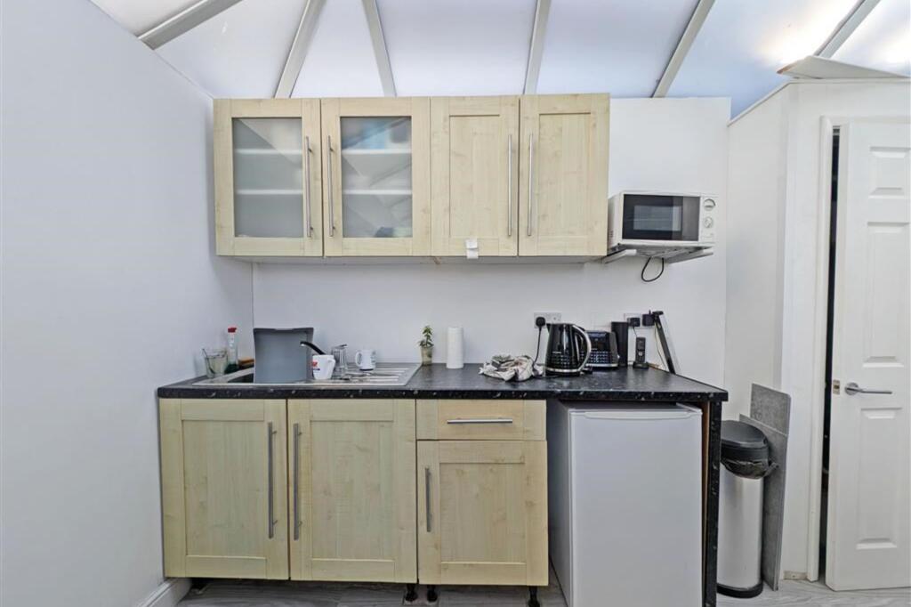 Additional image 11 of 106 Stone Lane, Worthing, West Sussex BN13 2BG